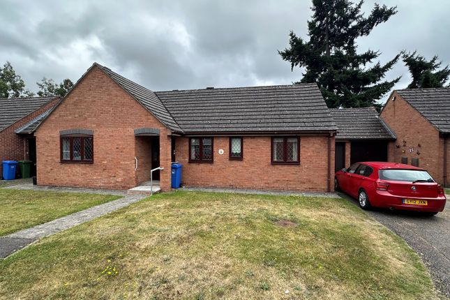 Thumbnail Bungalow for sale in Winch Close, Binfield