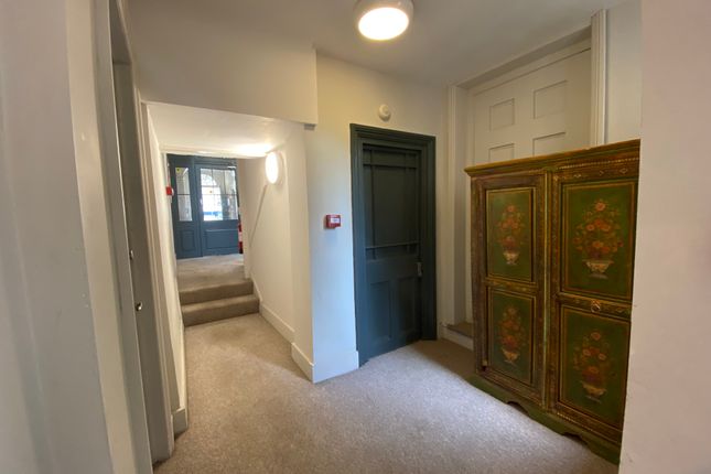 Flat 5, Sittingbourne photo 2