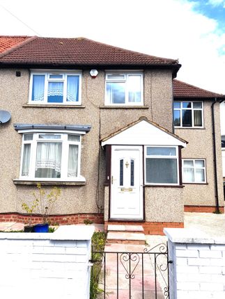Thumbnail Semi-detached house to rent in Hanover Circle, Hayes, Greater London