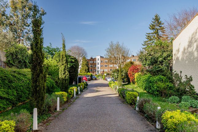 Flat 49, Park Court Park Road, Kingston Upon Thames photo 2