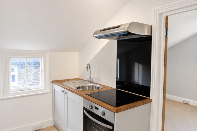 Flat 3, 20, Tredown Road, London photo 4