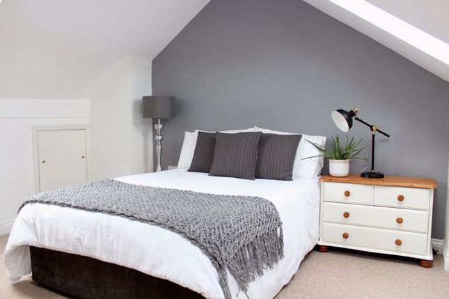 Thumbnail Shared accommodation to rent in Gloucester Road, Cheltenham