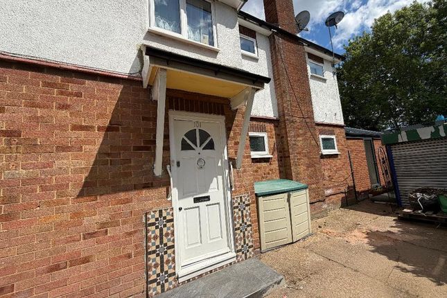 101B, Elm Avenue, Ruislip photo 2