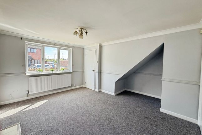 37, Cornwall Grove, Cheshire photo 3