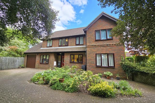 Thumbnail Detached house for sale in Deacon Road, Locks Heath, Southampton