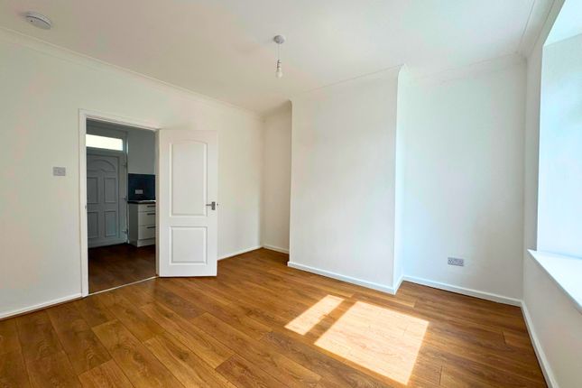 2, Rhodes Terrace, BARNSLEY photo 4