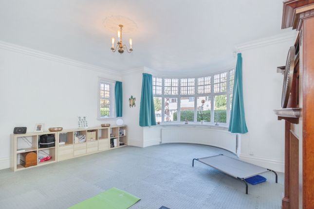 12, Knighton Drive, Knighton photo 4