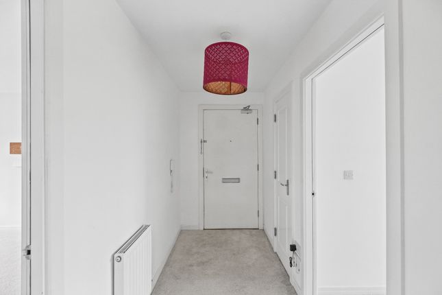 Flat 2/1, 9 Oatlands Square, Glasgow photo 2