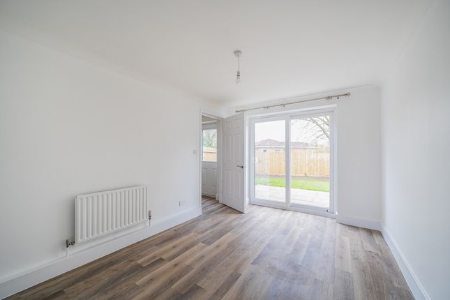 25, White Rose Close, YORK photo 5