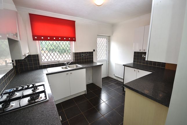 13 Mayfield Avenue, Macclesfield photo 2