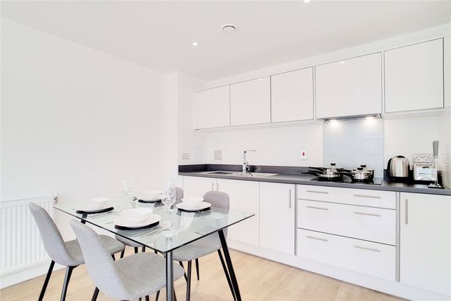 41, Pavilions Court, 4, Cooks Road, London photo 4