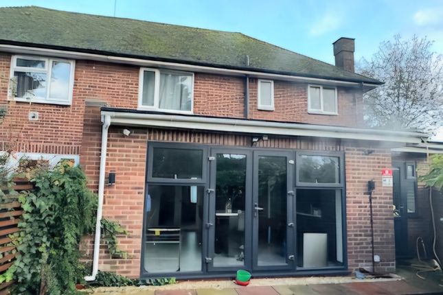 3, Goodrich Close, Watford photo 2
