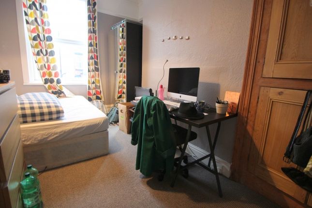 6 Bed Terraced House To Rent In Ridgeway Terrace Woodhouse Leeds