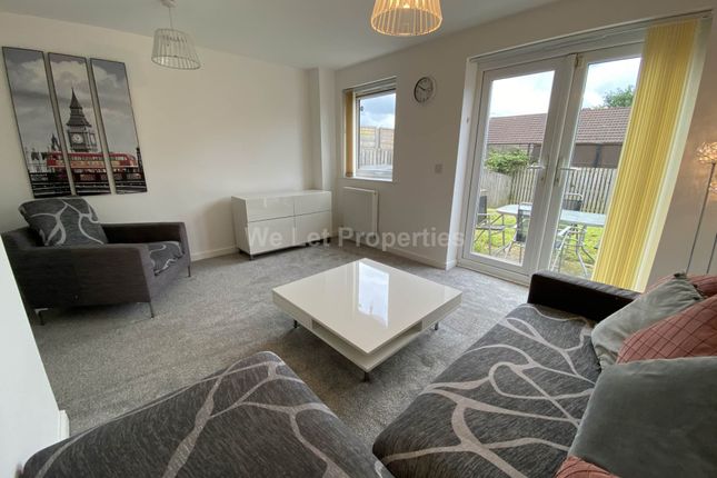 41, Metcombe Way, Manchester photo 2