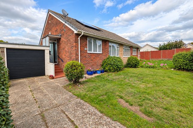 2-bed bungalow on 4, Trafalgar Drive, Ryde, £220,000