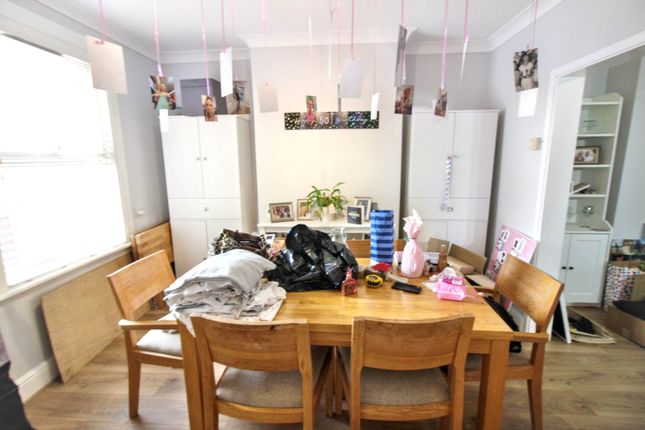 34, Tring Road, Aylesbury photo 4