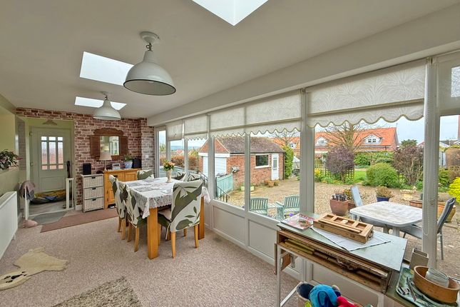 44, Betton Rise, Scarborough photo 2