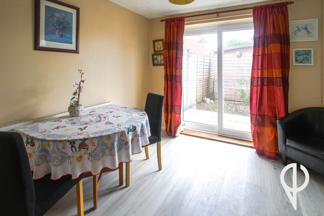 73, Trenchard Road, Holyport photo 4