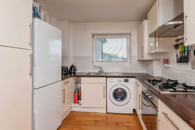 5 Roding Apartments,, Redgrave Road, Essex photo 3