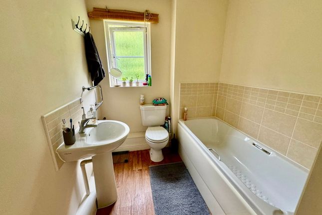 35, Clos Gwaith Dur, Ebbw Vale photo 5