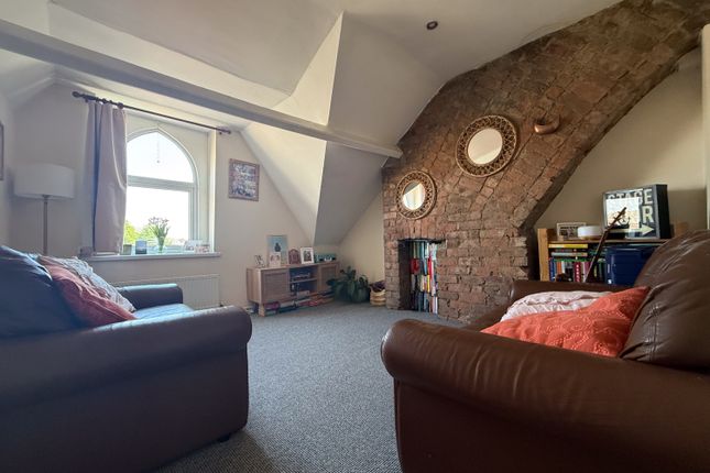 Call 02920 454555 To Secure Your Viewing_5
