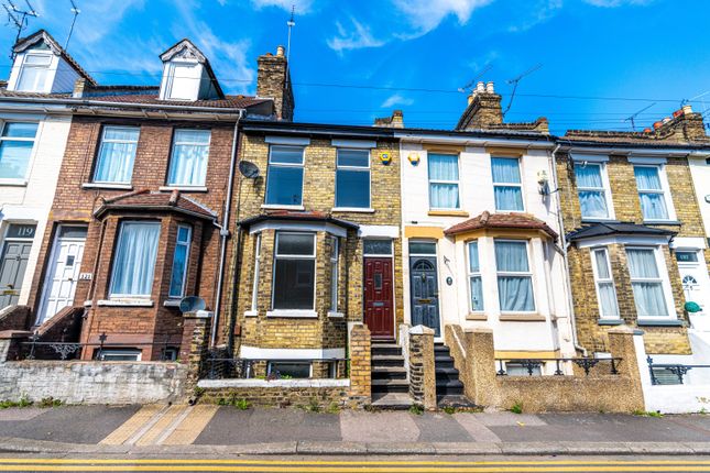 Thumbnail Terraced house for sale in Rochester Avenue, Rochester
