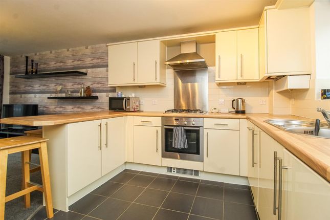Flat for sale in Spindle Close, Dewsbury