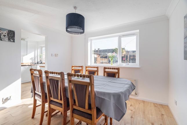 83 Spashett Road, Lowestoft photo 4