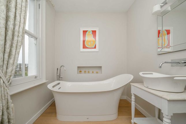 Semi-detached house for sale in Avenue Gardens, London