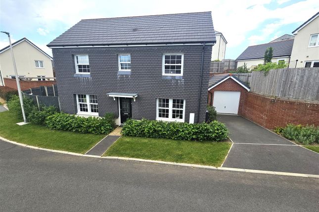 3-bed house on 6, Kings Tor Drive, Tavistock, £375,000
