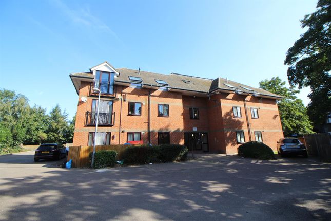 Thumbnail Flat for sale in Boundary House, Theobalds Lane, Cheshunt, Waltham Cross