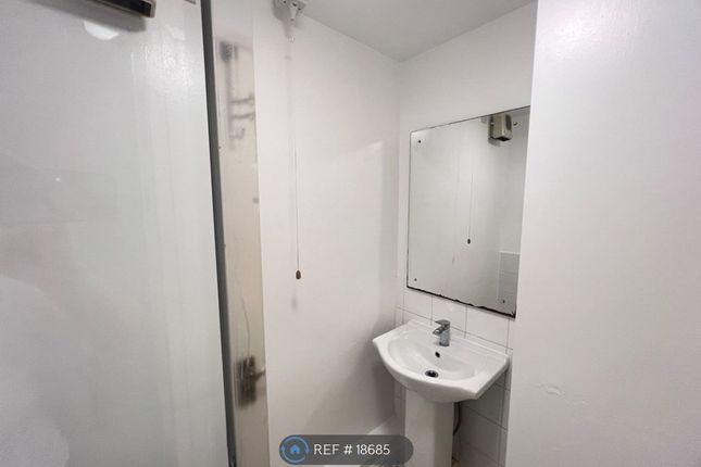 Flat, Benedict Court Monk St, Abergavenny photo 2