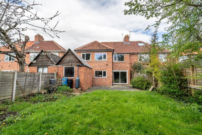 36, Fellbrook Avenue, York photo 2