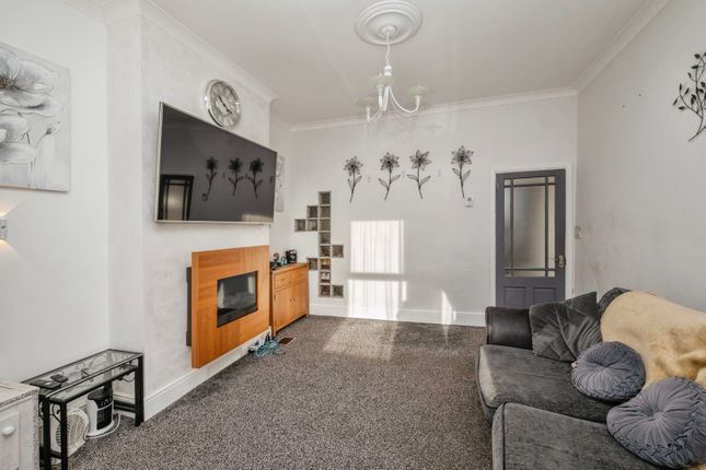 69, Albany Road, Great Yarmouth photo 3