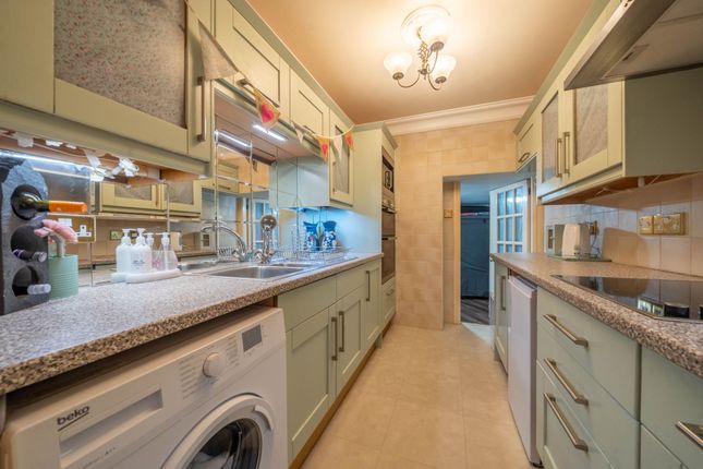 Flat 5, The Regent Main Street, Grange-Over-Sands photo 4