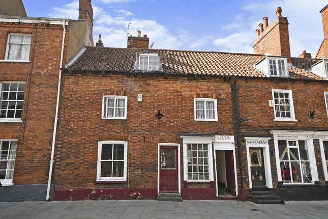 Thumbnail Town house for sale in Bailgate, Lincoln