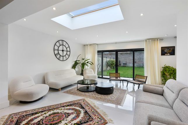 42, Rowden Road, West Ewell photo 4