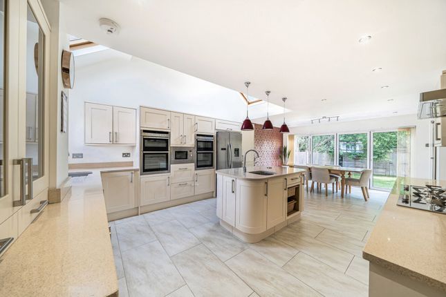 4-bed house on 26 Raydean Road, Barnet, £835,000