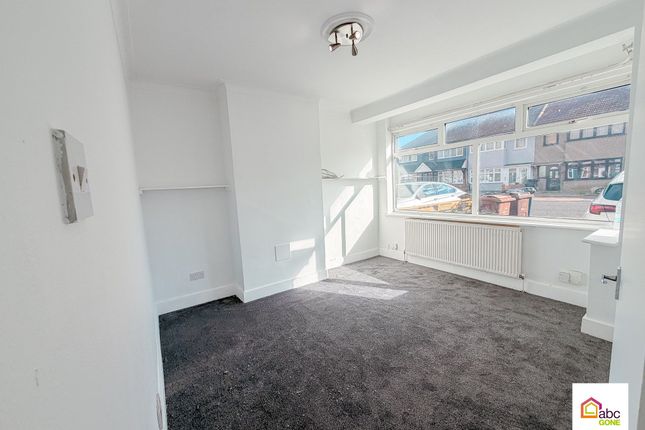 241, Western Avenue, Essex photo 4