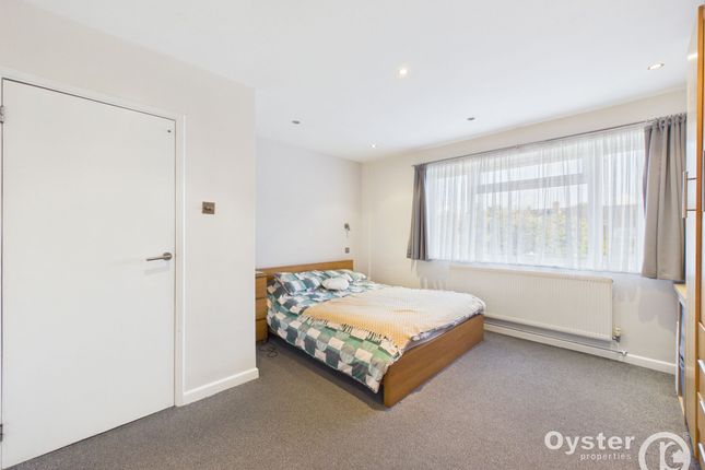 23 Malcolm Court, Stanmore photo 4