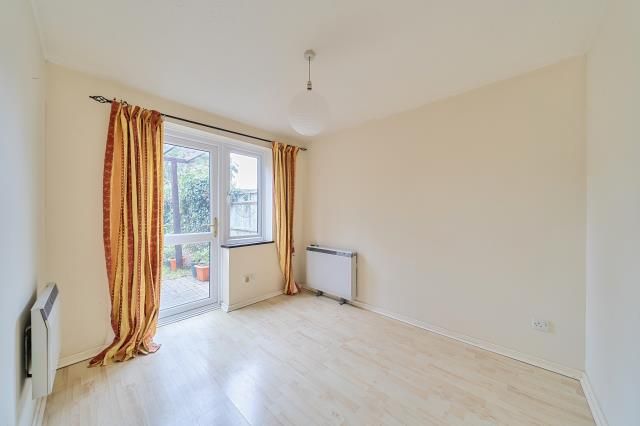 73, Balliol Drive, Didcot photo 2