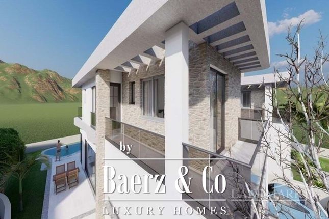 Villa for sale in Lapta