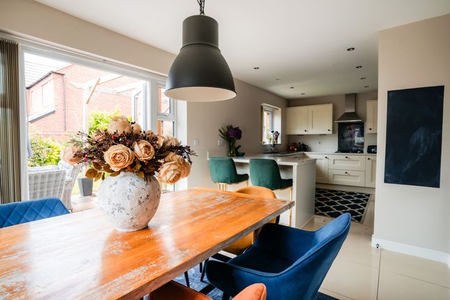 16 Wilkinson Close, Ashby-De-La-Zouch photo 2