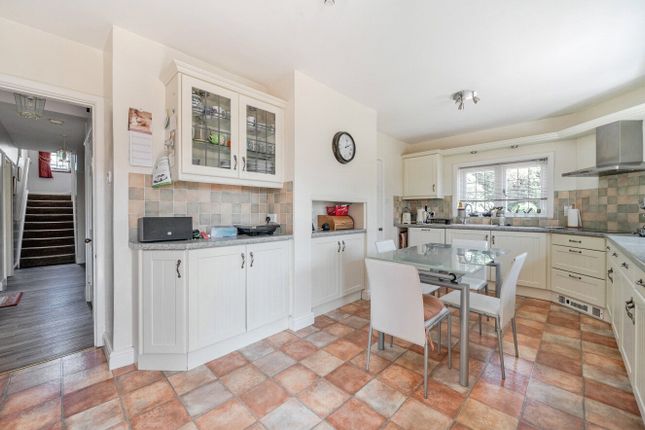 82 The Avenue,, Birchwood, Reading photo 4
