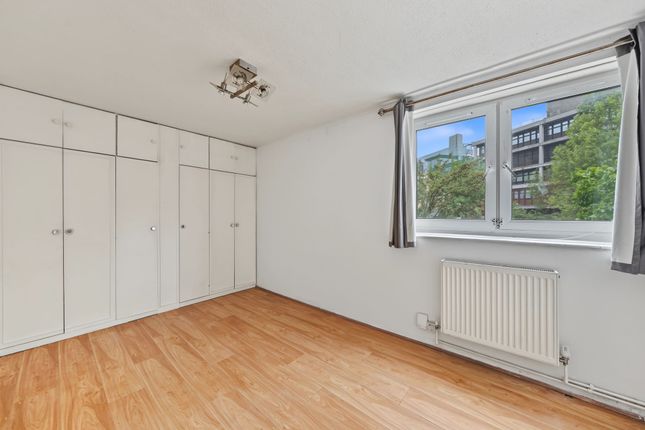 36 Salisbury Walk, London photo 4