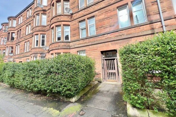 Flat to rent in 55 Dundrennan Road, Glasgow