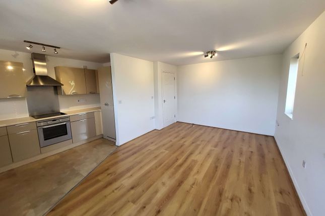 68 Kiln Way, Dunstable photo 5