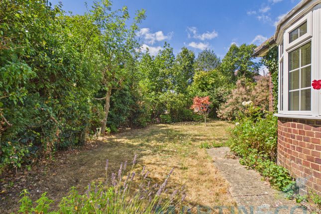 1, Firtoft Close, Burgess Hill photo 2