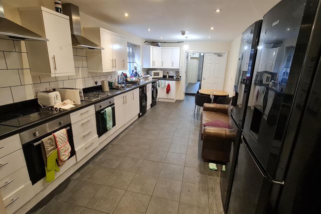 8-bed house on R5 123, Richmond Road, Cardiff, £560/mo