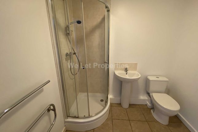 21 Delta Point, Blackfriars Road, Manchester photo 5